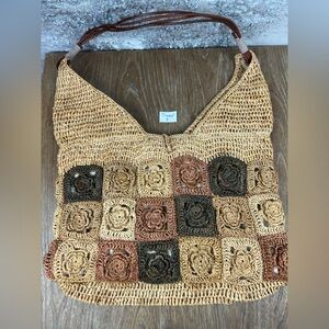 546 Tommy Bahama  Crochet Patchwork Shoulder bag raffia